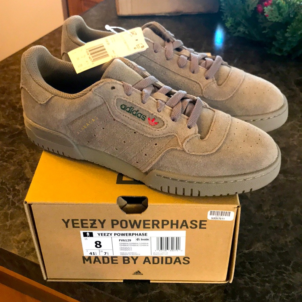 **SOLD** Yeezy - Powerphase